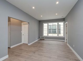 7229 Willoughby Ave #102, Los Angeles, CA 90046