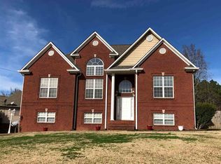200 Creekview Ln, Lincoln, AL 35096