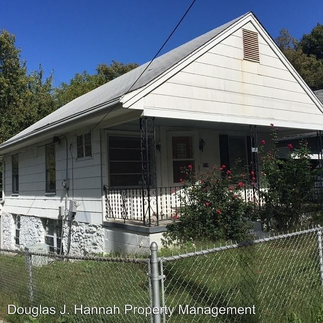 1st image of 4900 E 20th St