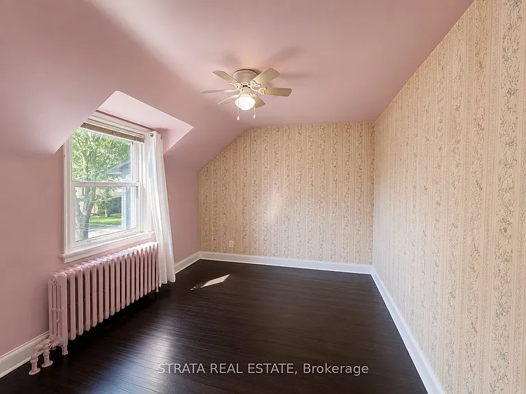 120 Phyllis Ave #UPPER — Photo 5