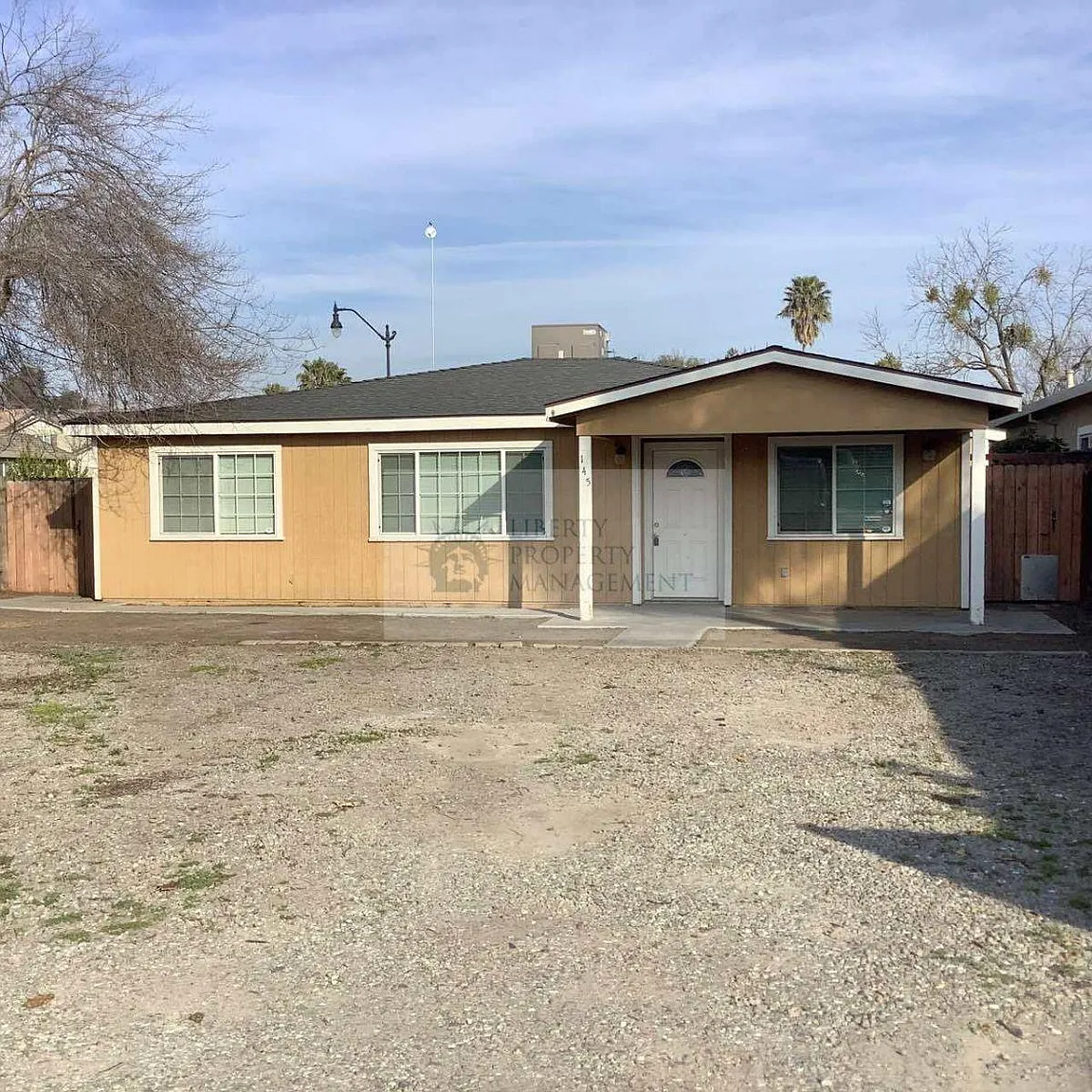 145 Warren Ave photo 1