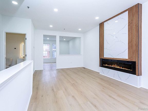 4th image of 20318 Rodeo Ct