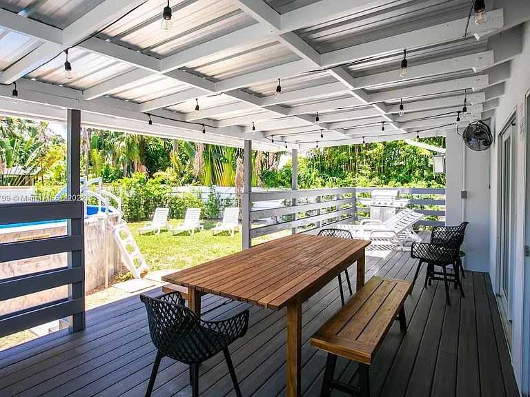 1022 Adams St — Photo 41