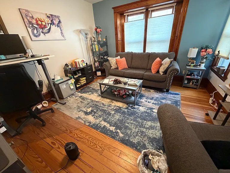 616 E Bloomington St — Photo 30