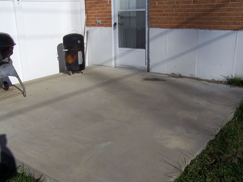 2nd image of 279 G St SW #141