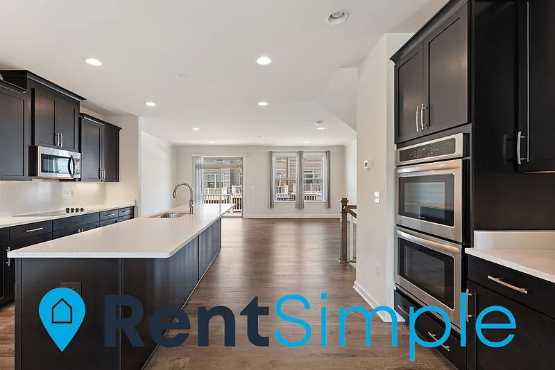 10520 Ratcliffe Trl