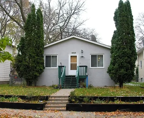 3526 Newton Ave N Photo 1