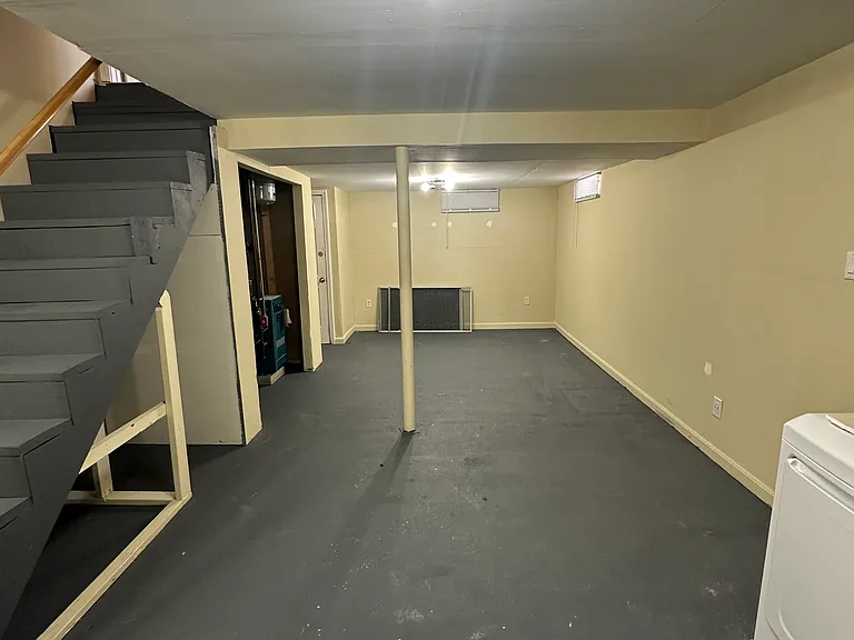 156 Hazel St #156 — Photo 8