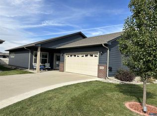 5016 E 62nd St, Sioux Falls, SD 57108