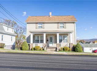102 Easy St, Uniontown, PA 15401