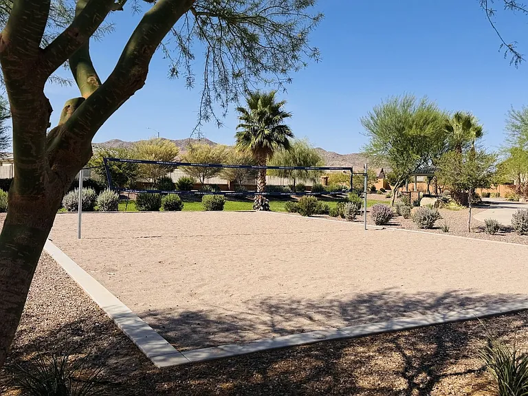 2083 E Velvet Pl — Photo 31