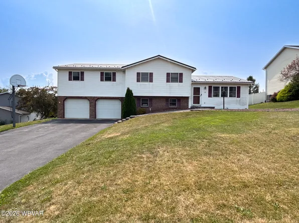 18 Roseville Rd, Williamsport, PA 17701