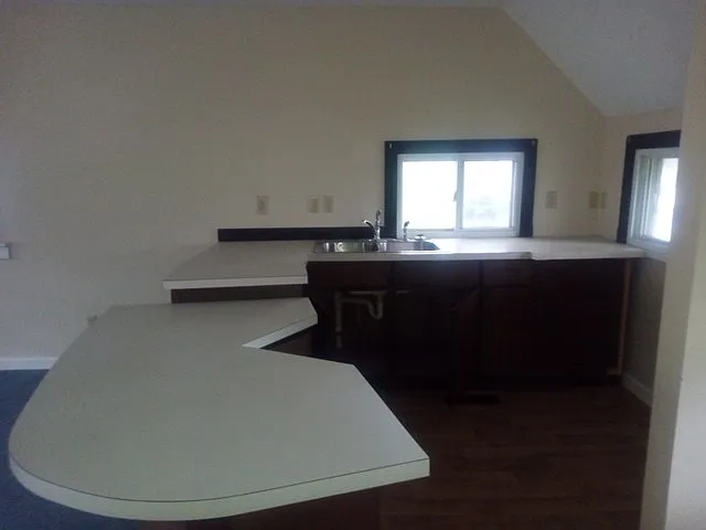 1 bed, 500 sqft, $645 — Photo 3