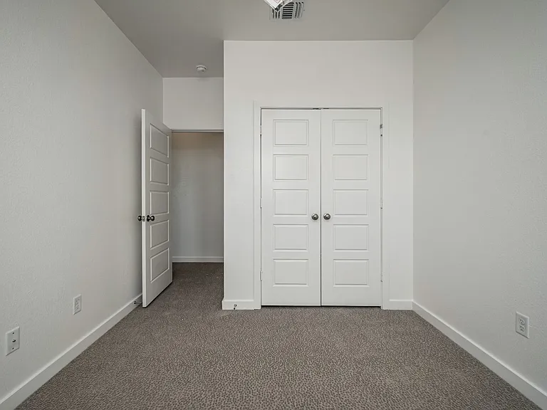 8434 Adelaide Dr — Photo 44