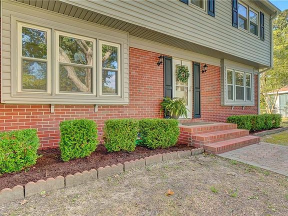 2nd image of 1325 Conrad Ln