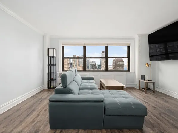 205 West End Avenue image 1 of 6