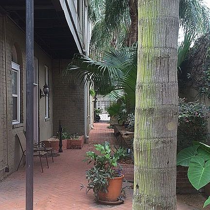 4th image of 1061 Camp St APT B