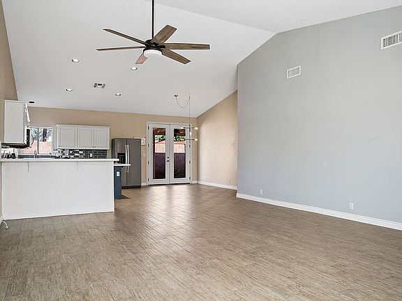 3rd image of 6349 N 10th Ave