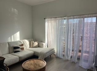 100 N Hermitage Ave UNIT 214, Chicago, IL 60612