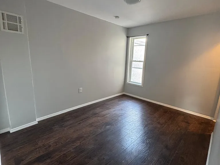 1311 Church St — Photo 7