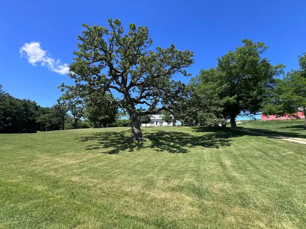 11055 317th St, Cannon Falls, MN 55009