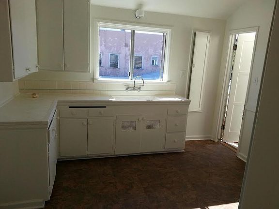 3rd image of 1234 Gordon St