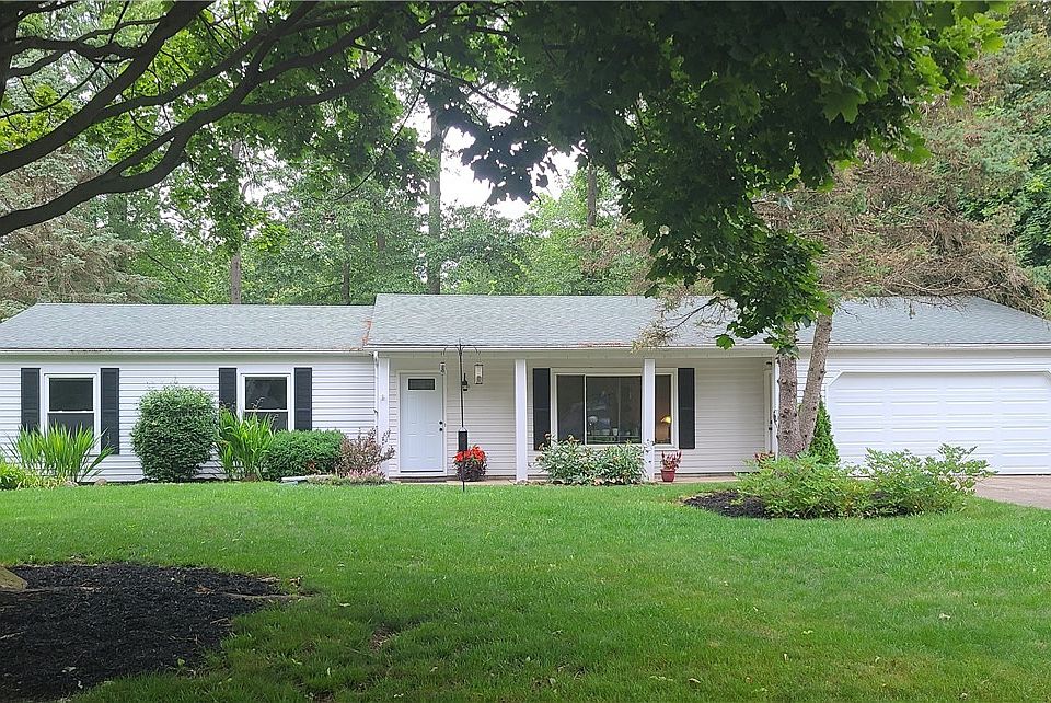 1st image of 32588 Redwood Blvd