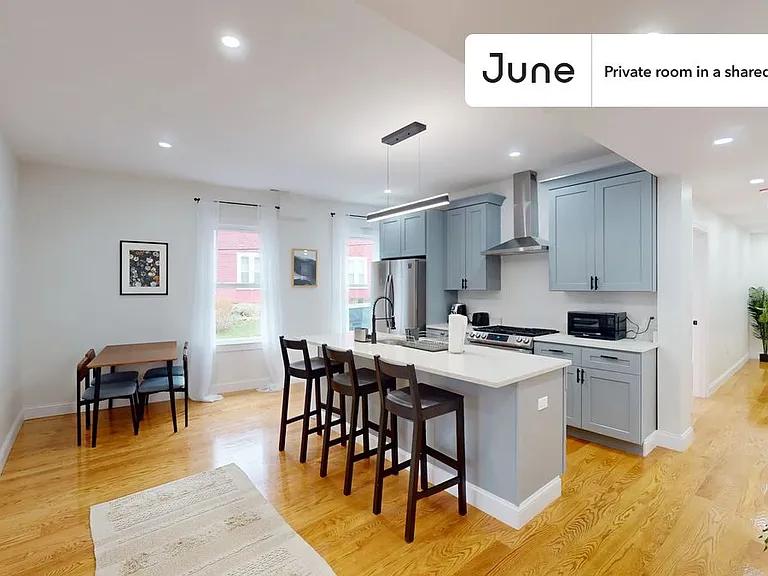 41 Dorr St #D — Photo 2