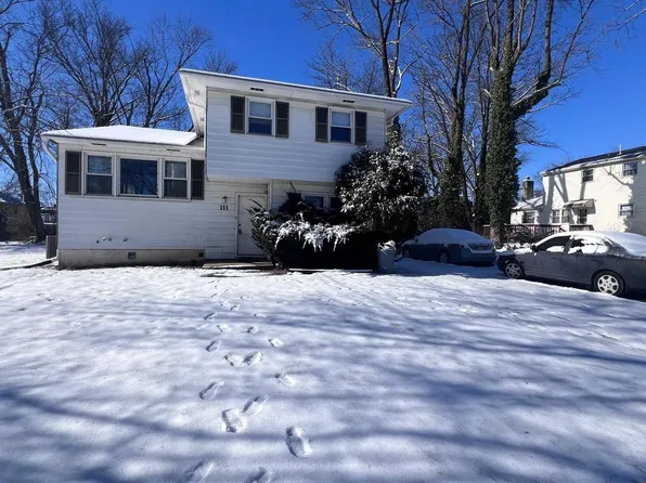 111 Louisiana Ave, Ewing, NJ 08638