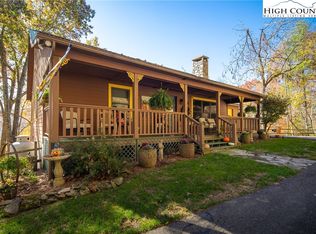 209 Wards Branch Rd, Sugar Grove, NC 28679