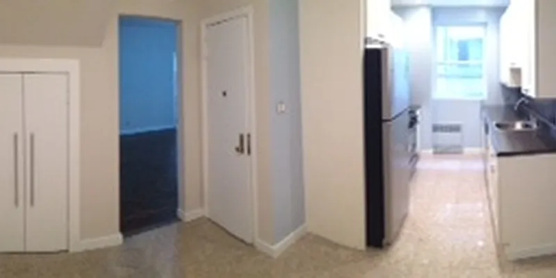 Rented by Halvatzis Realty | media 24