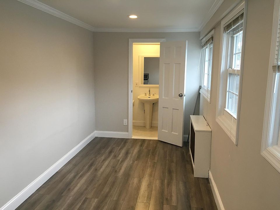 1st image of 29 S Central Ave #1