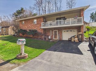 304 Park Dale St, Bluefield, VA 24605