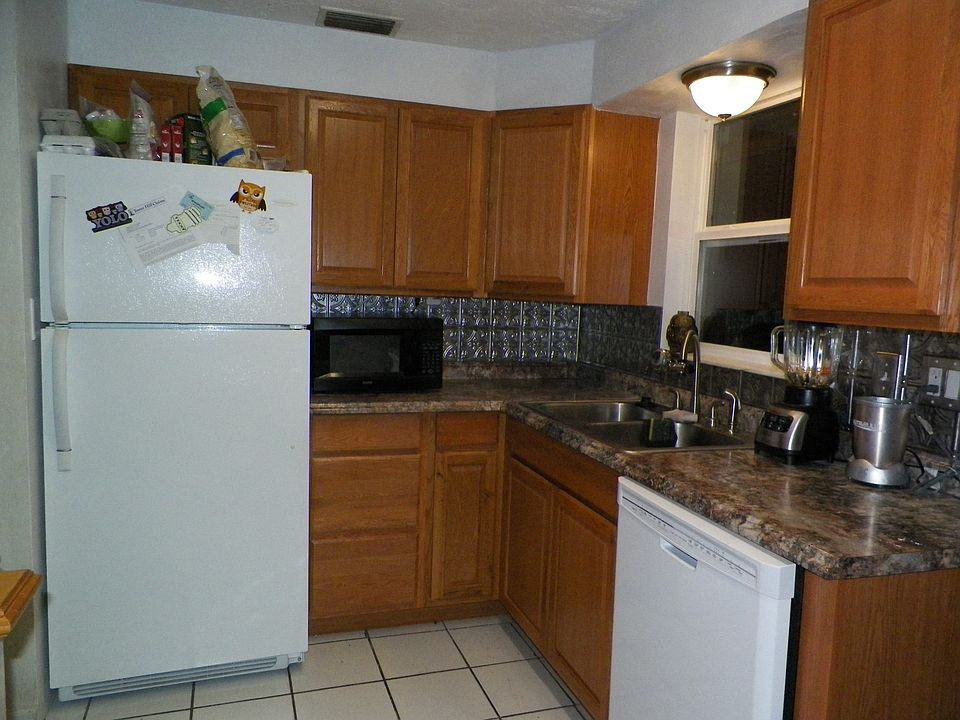 1st image of 3907 Kimball Ave