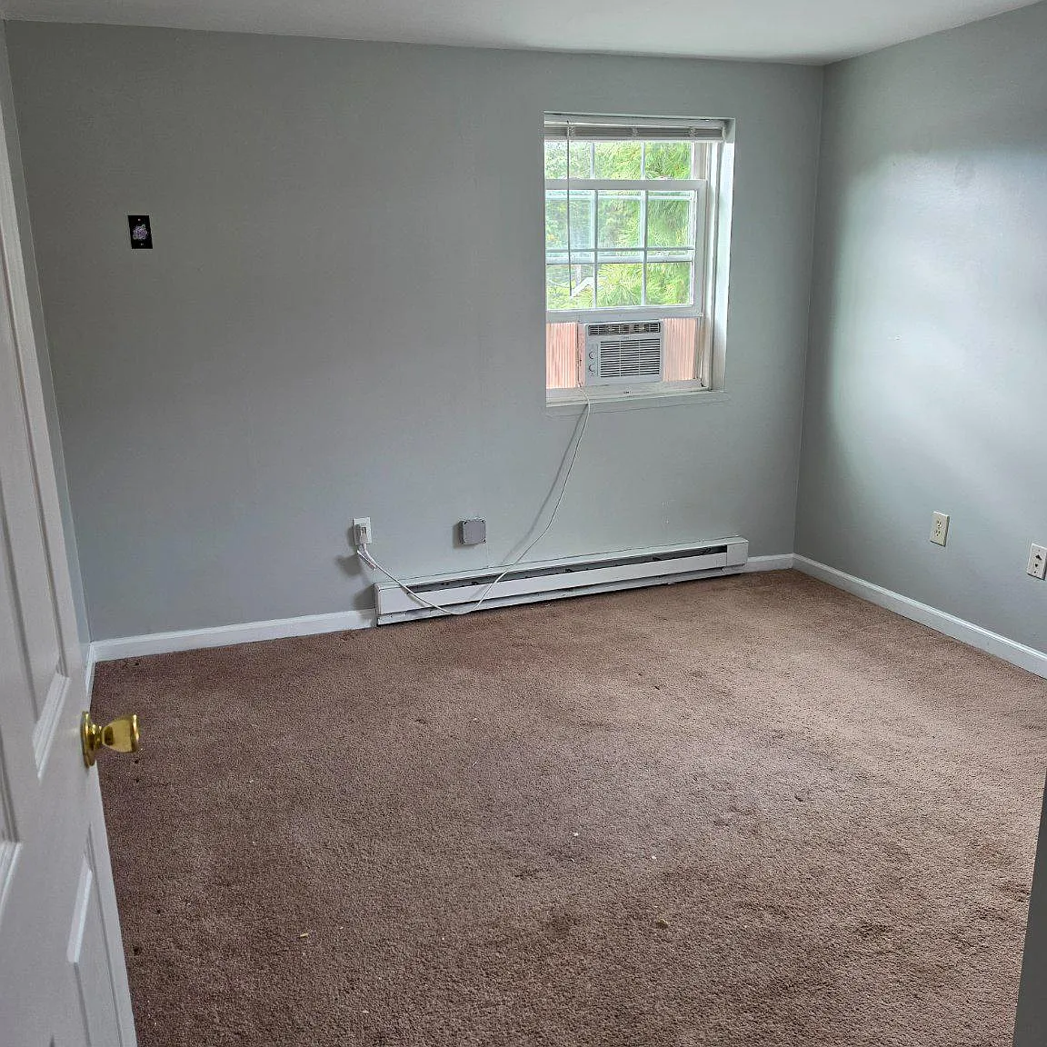 2 bed, 1.0 bath, 575 sqft, $1,600 — Photo 4