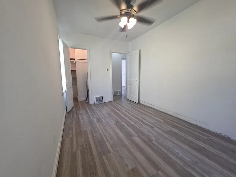 Bedroom 1 ( main level)