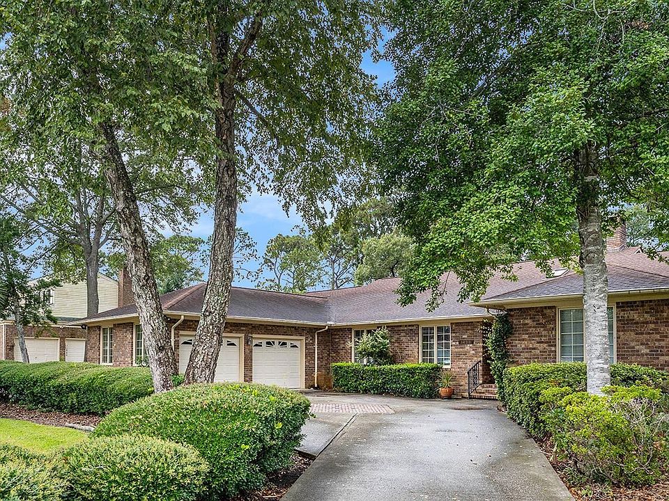 1st image of 1422 Crooked Pine Dr.