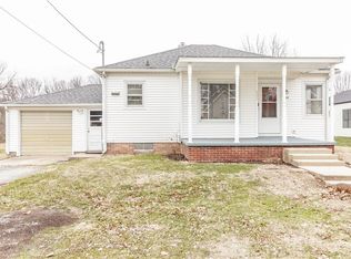 703 14th St, Charleston, IL 61920