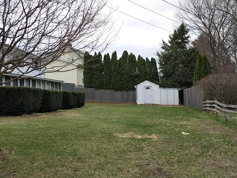 31 Park Villa Ave #B — Photo 2