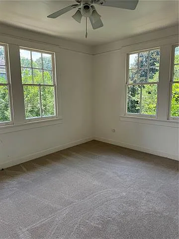 214 Hollywood Dr — Photo 11