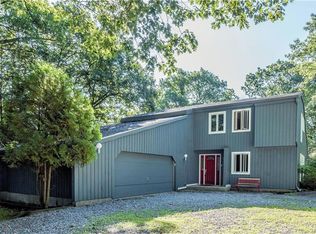 18 Wood Creek Rd, Burlington, CT 06013