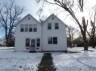 225 McHenry Ave APT 2, Crystal Lake, IL 60014