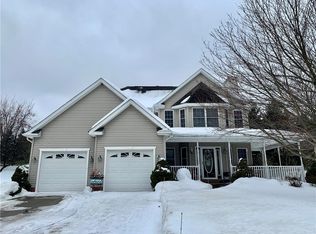 6040 Courtland Dr, Erie, PA 16509