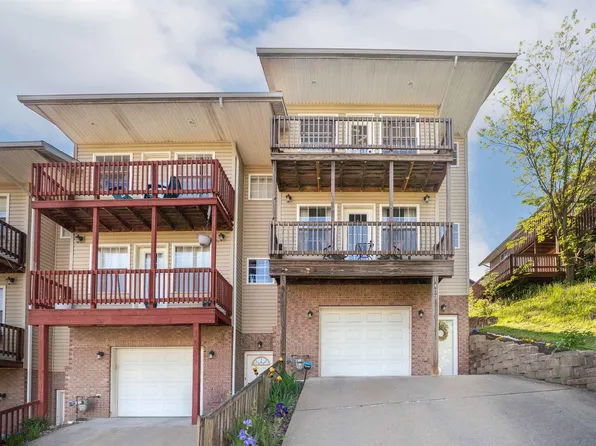 1452 Bergamot St, Morgantown, WV 26505