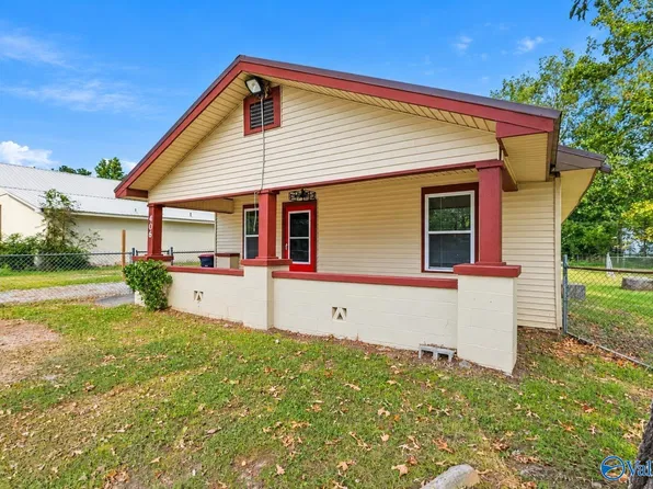 406 Grady St, Gadsden, AL 35904