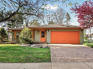 1014 E Hamilton Avenue, Eau Claire, WI 54701