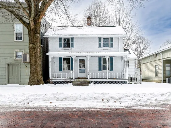 703 6th St, Marietta, OH 45750