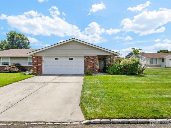 213 Doremus Dr #C, Monroe Township, NJ 08831