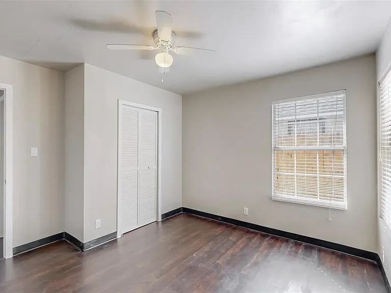 3810 Cotton Ln — Photo 4