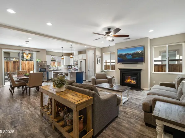 3031 Honey Arbor Way, Sparks, NV 89436